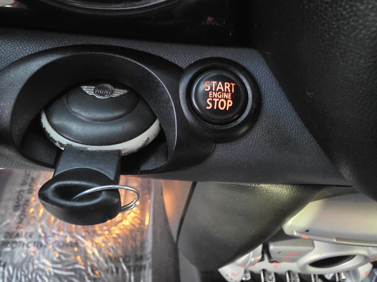 Used 2008 MINI Cooper Hardtop w/ Premium Pkg image 32