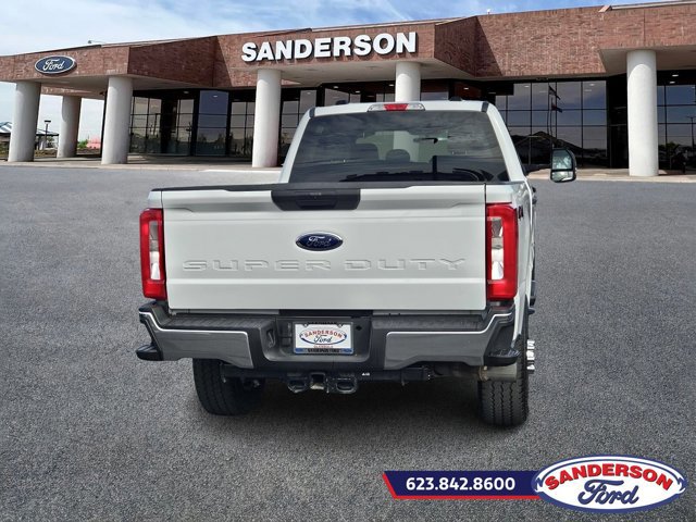Used 2024 Ford F350 XLT image 4