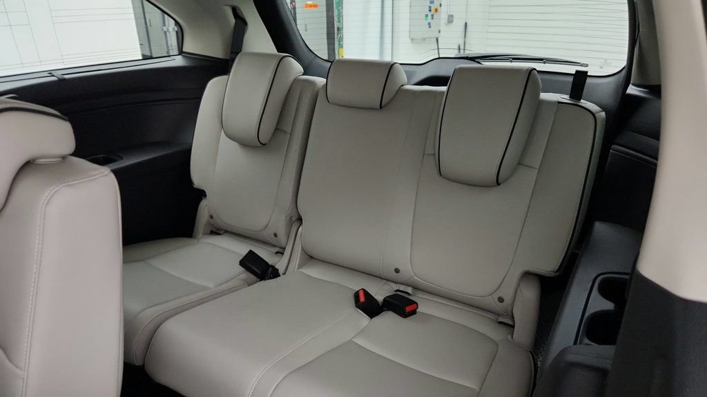 Used 2026 Honda Odyssey Touring image 22