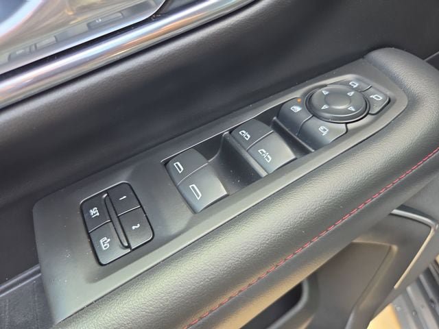Used 2023 Chevrolet Tahoe RST w/ Luxury Package RWD image 15