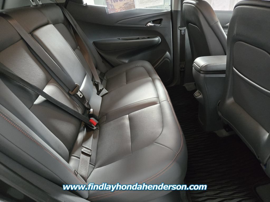 Used 2020 Chevrolet Bolt Premier w/ Infotainment Package FWD image 19