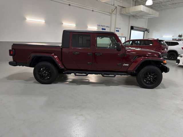 Used 2021 Jeep Gladiator Overland AWD/4WD image 10
