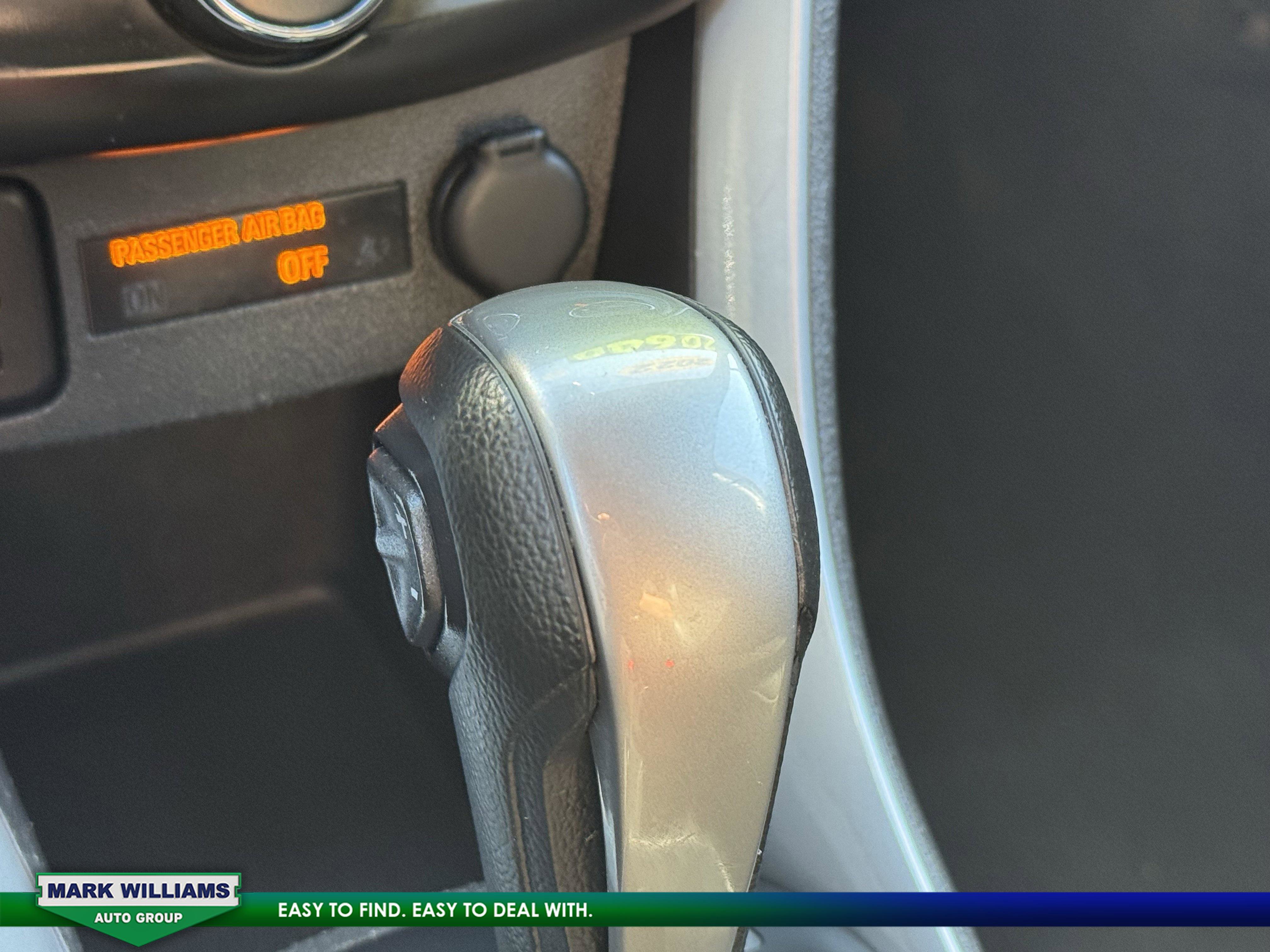 Used 2022 Chevrolet Trax LT w/ Midnight Edition image 24