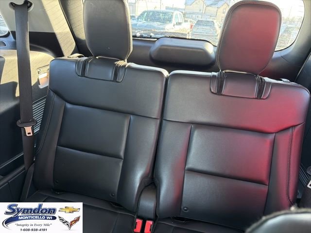 Used 2022 Ford Explorer XLT w/ Equipment Group 202A image 18