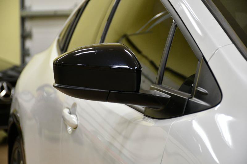Used 2023 Toyota Prius XLE FWD image 4