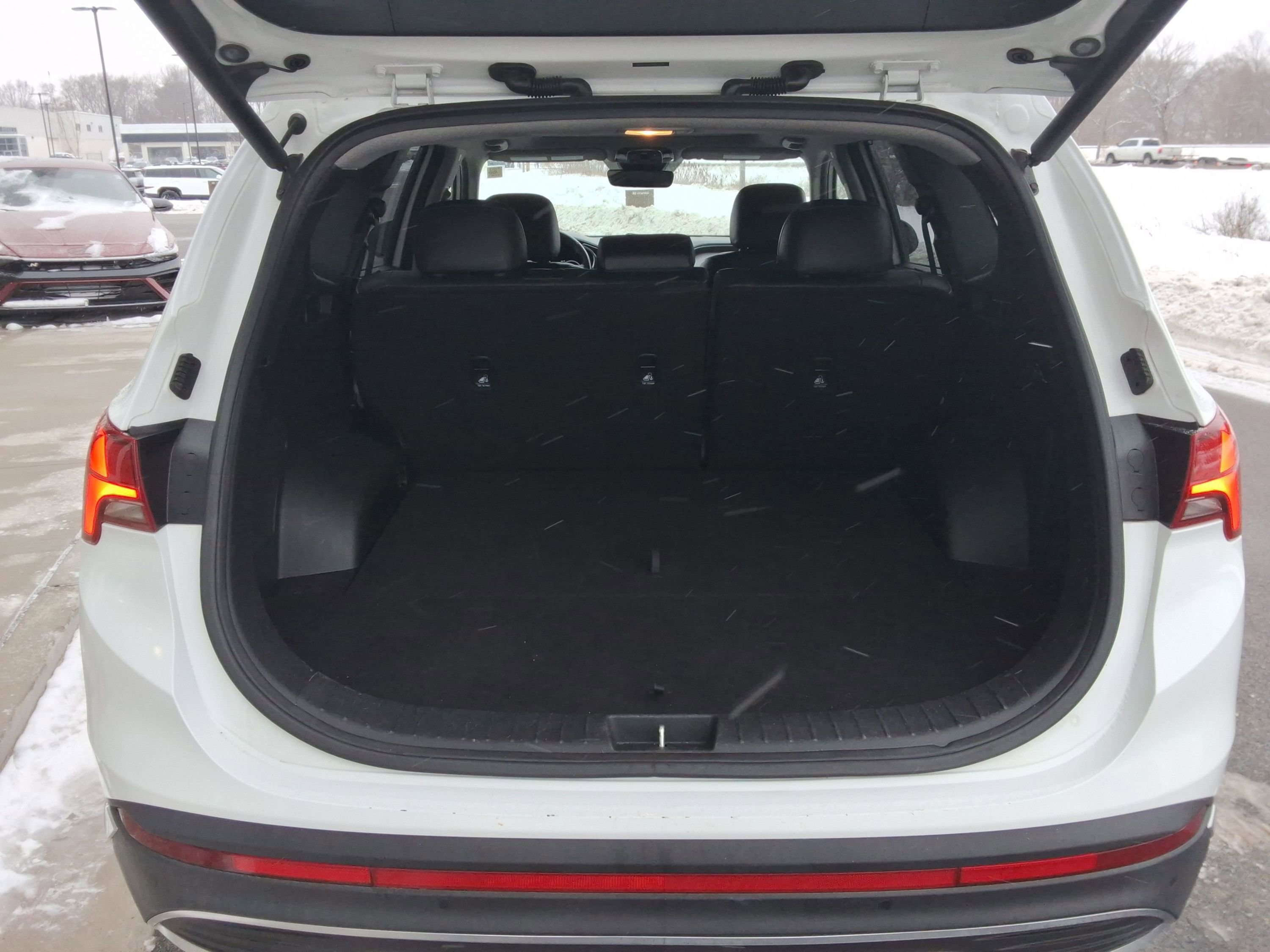 Used 2023 Hyundai Santa Fe Limited image 33