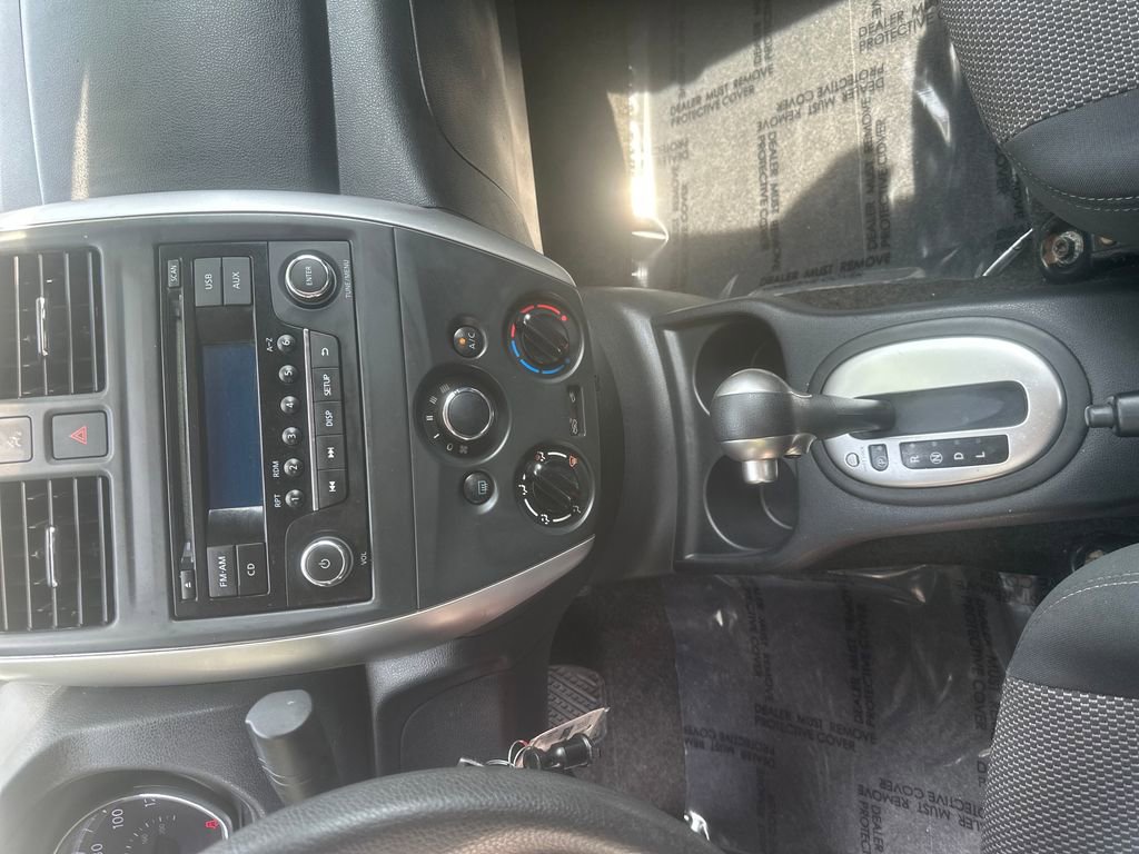 Used 2016 Nissan Versa SV FWD image 12