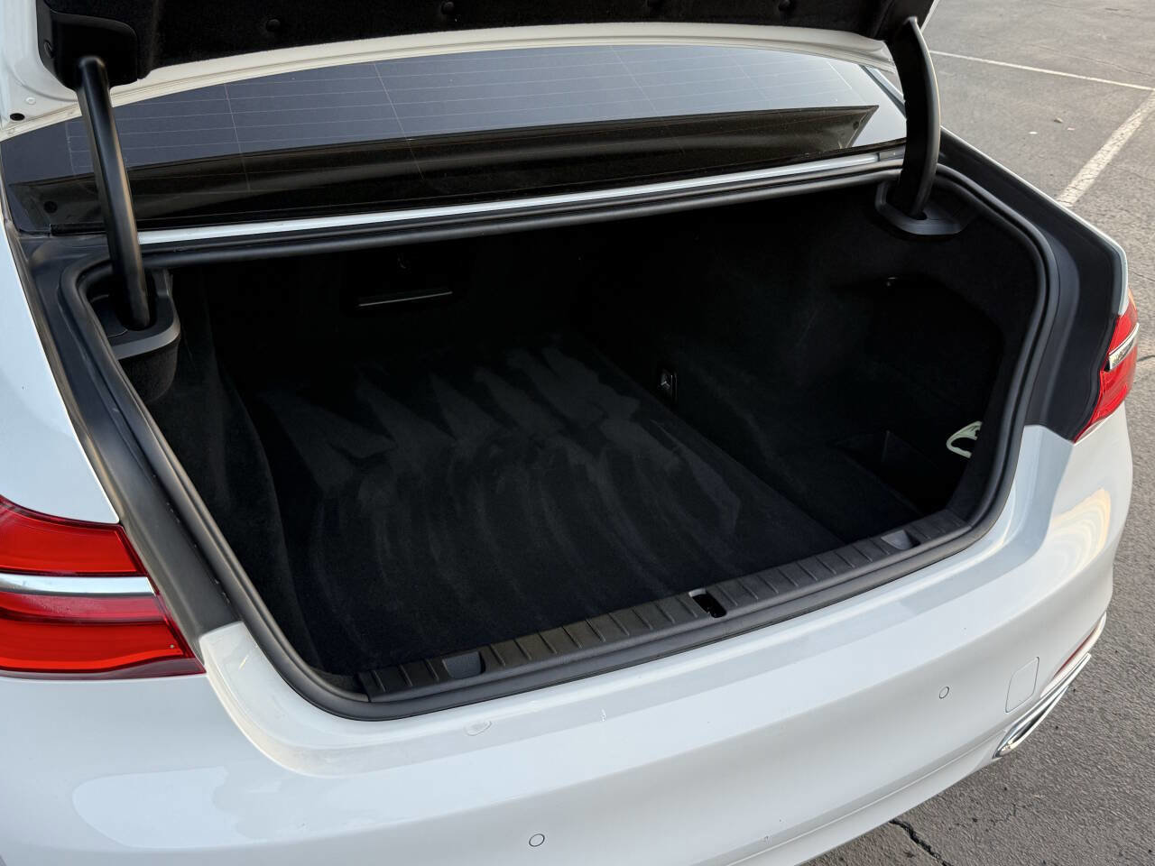 Used 2018 BMW 740i RWD image 34