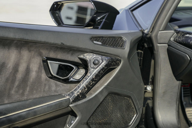 Used 2020 Lamborghini Huracan EVO AWD/4WD image 27