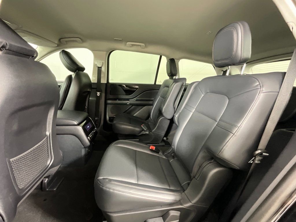 Used 2026 Lincoln Aviator 2WD image 26