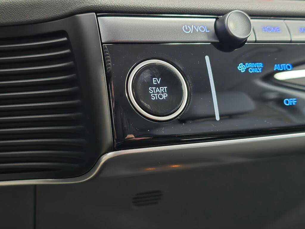 New 2026 Hyundai Ioniq 5 SEL image 30