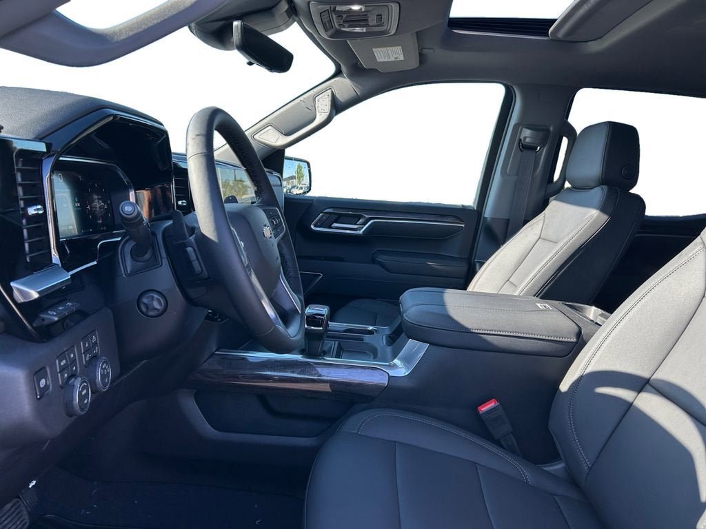 New 2026 Chevrolet Silverado 1500 LTZ w/ Technology Package AWD/4WD image 10