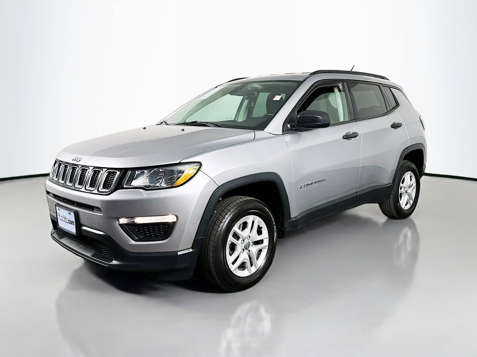 Used 2017 Jeep Compass Sport w/ Cold Weather Group image 4