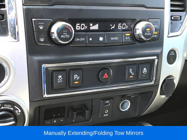 Used 2018 Nissan Titan PRO-4X w/ Pro-4x Convenience Package AWD/4WD image 13