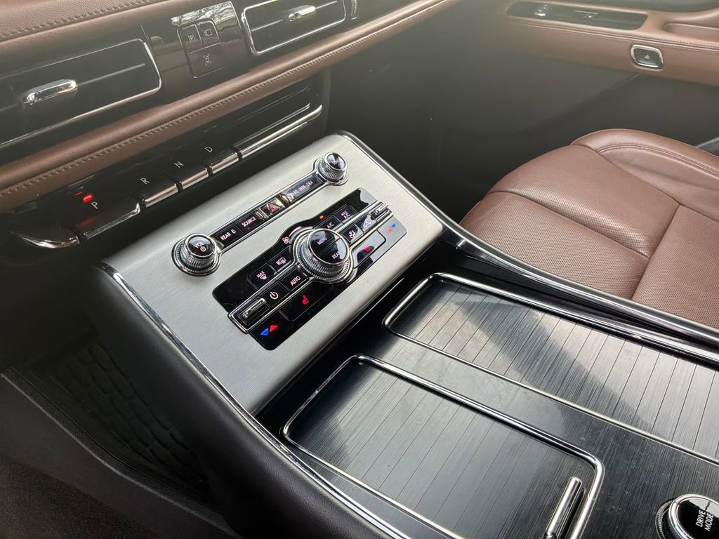 Certified 2024 Lincoln Aviator Reserve image 24
