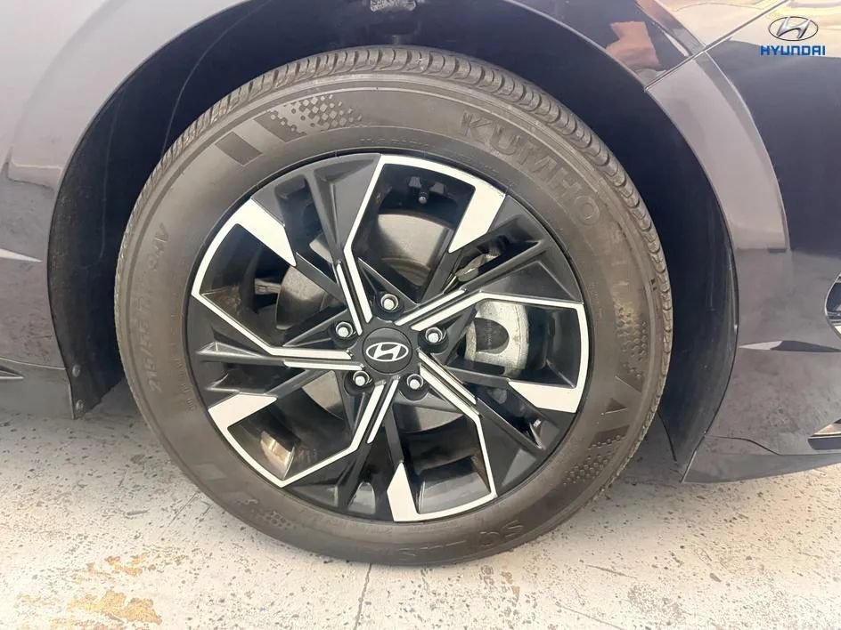 Used 2025 Hyundai Sonata SEL FWD image 28