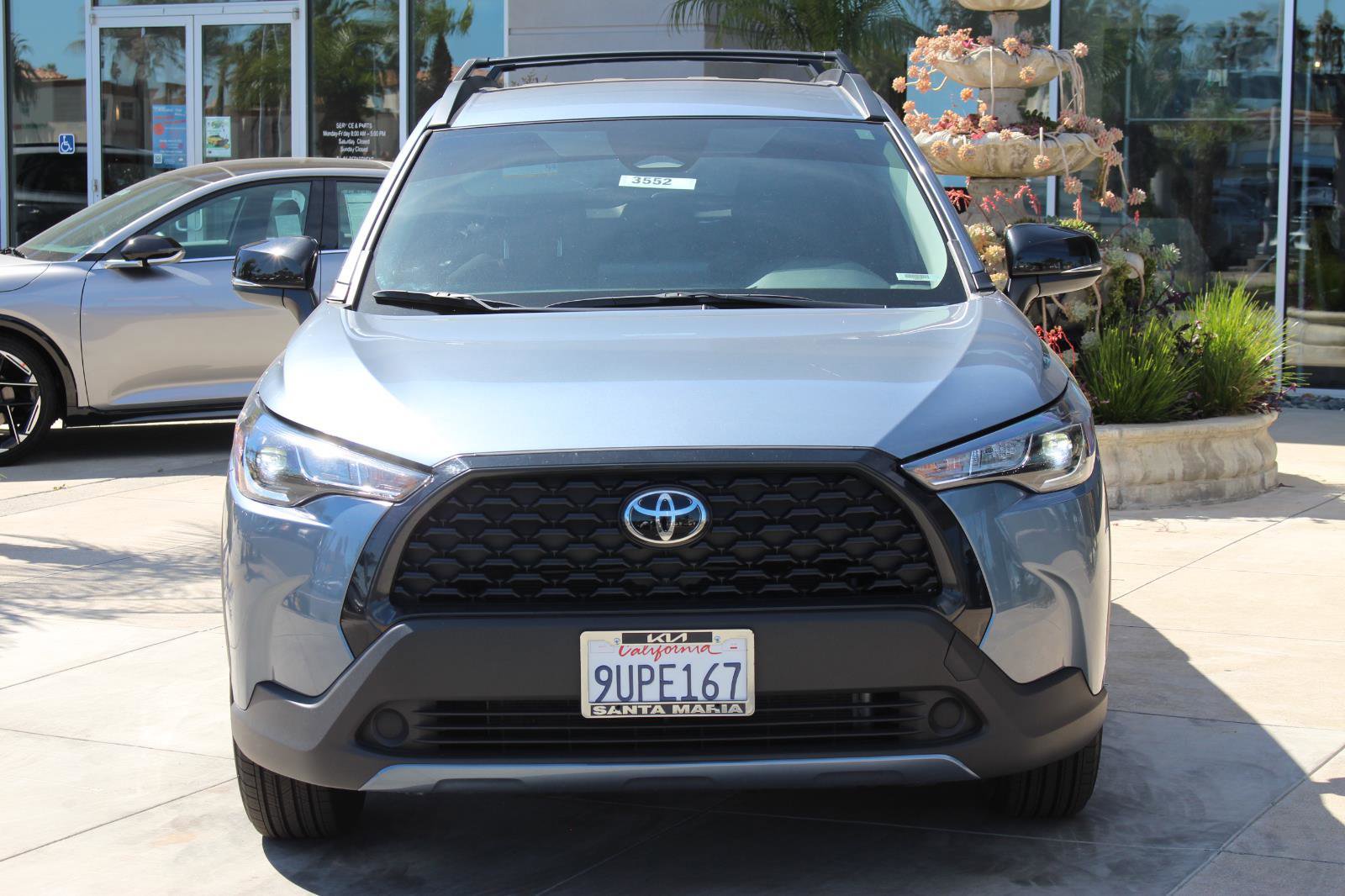 Used 2025 Toyota Corolla Cross LE image 4