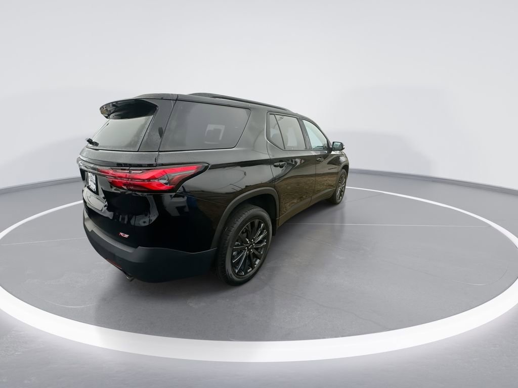 Used 2022 Chevrolet Traverse RS image 8