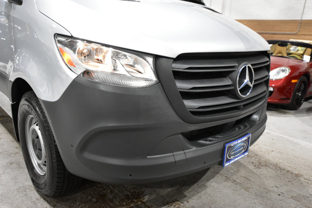 Used 2021 Mercedes-Benz Sprinter 2500 image 4