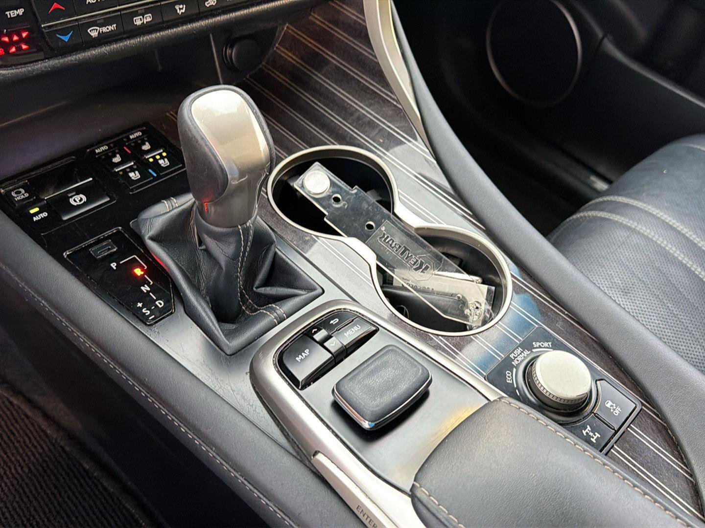Used 2019 Lexus RX 350L Luxury w/ Cold Area Package (CT) AWD/4WD image 27