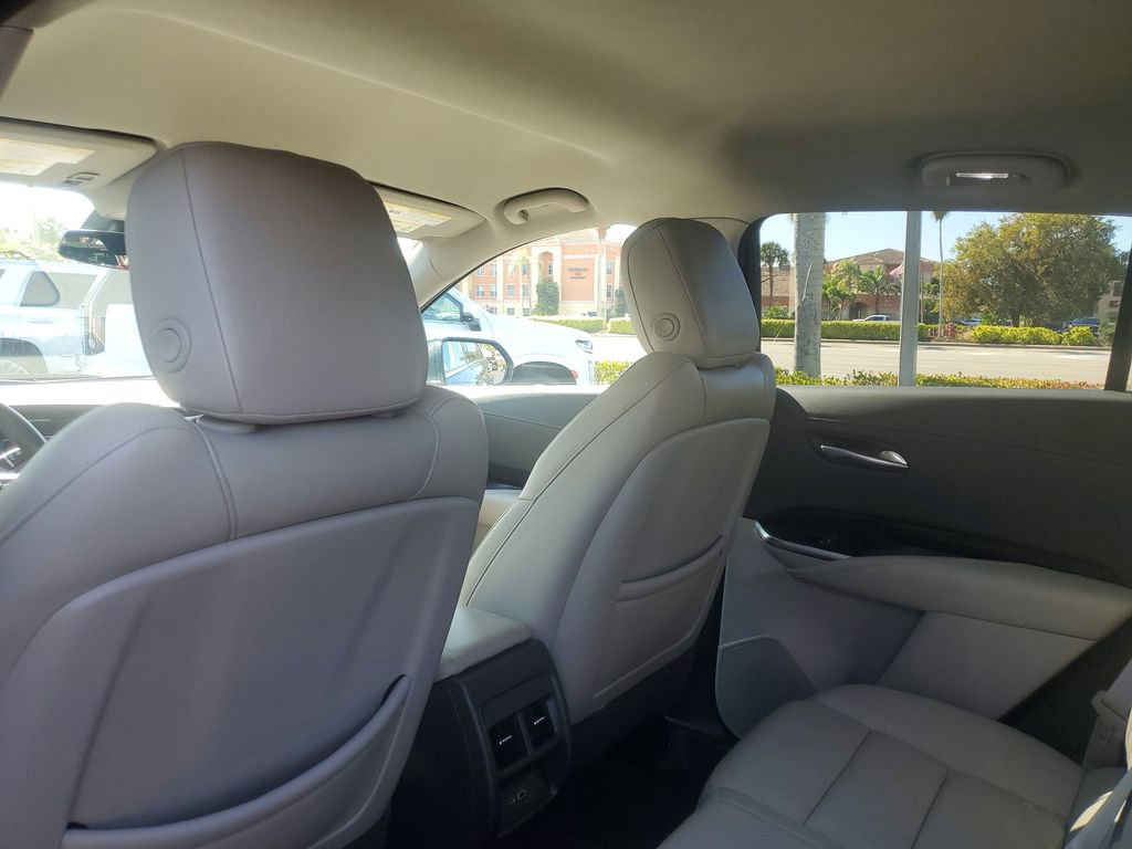 Used 2019 Cadillac XT4 Premium Luxury w/ Driver Awareness Package image 15