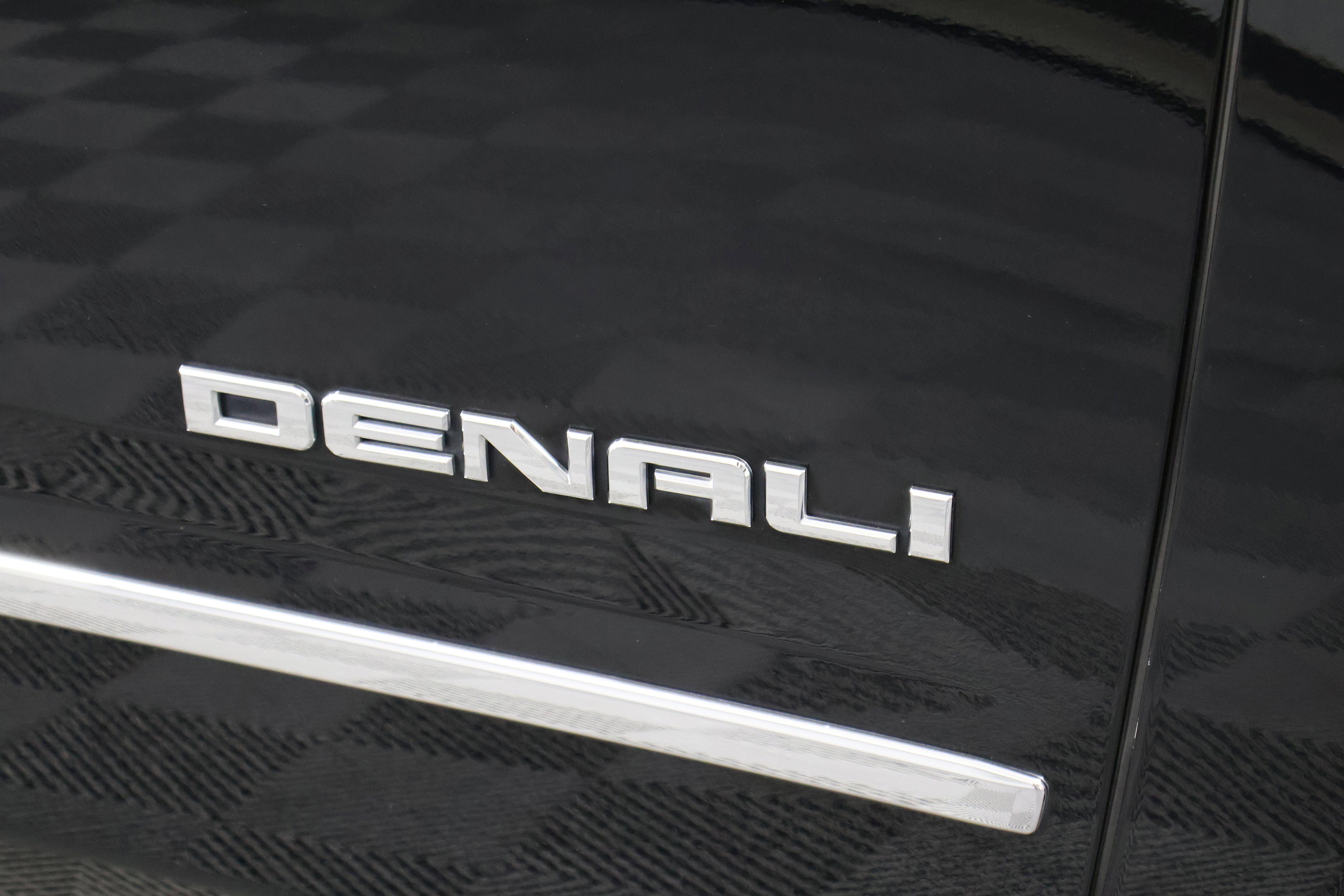 Used 2020 GMC Yukon Denali w/ Open Road Package image 43