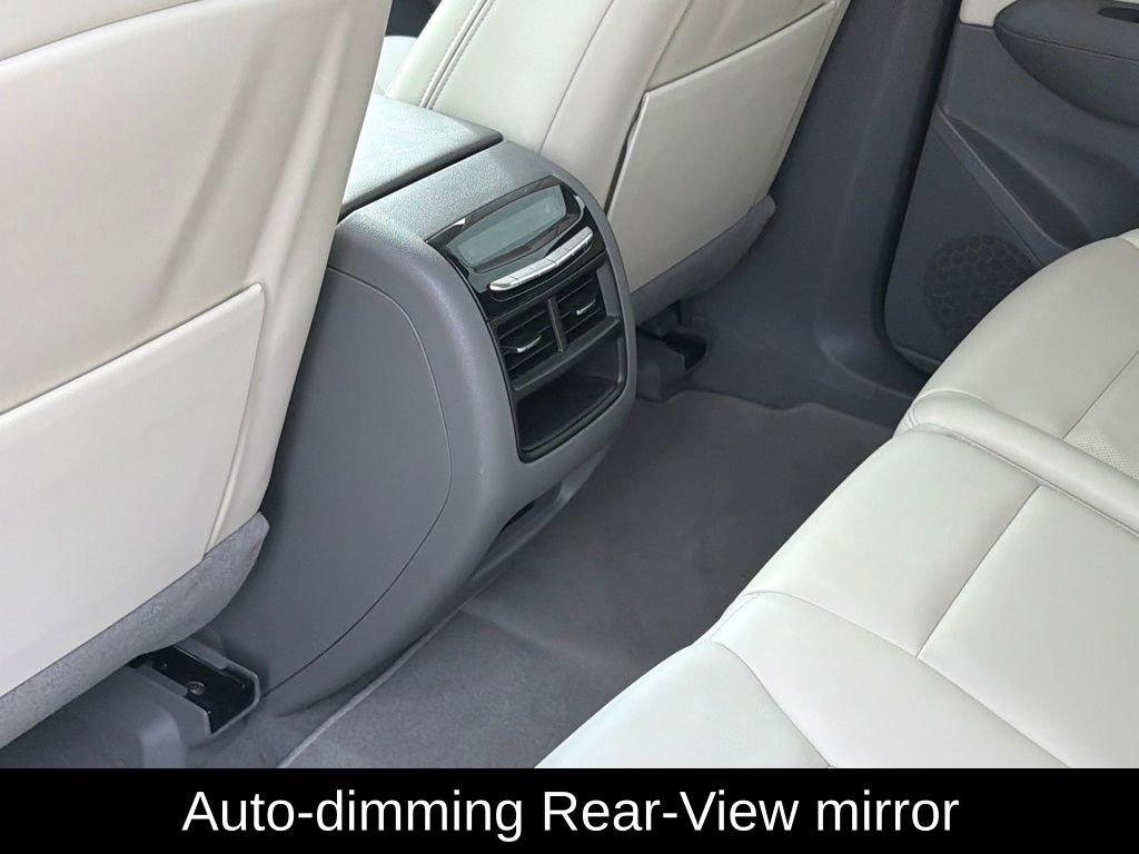 Used 2022 Cadillac XT5 Premium Luxury FWD image 14