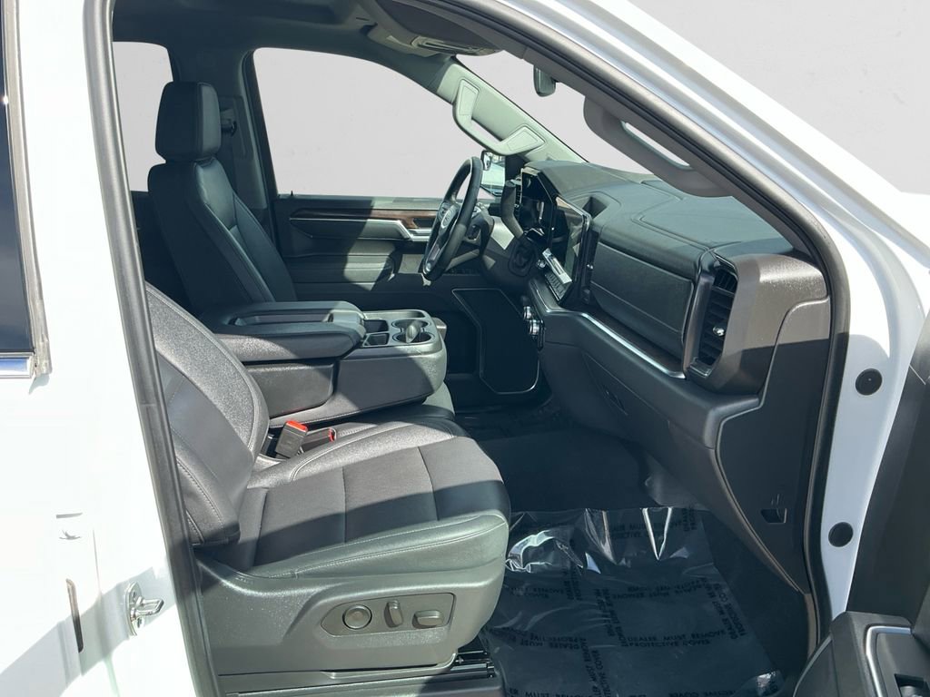 Used 2025 GMC Sierra 1500 SLT image 15