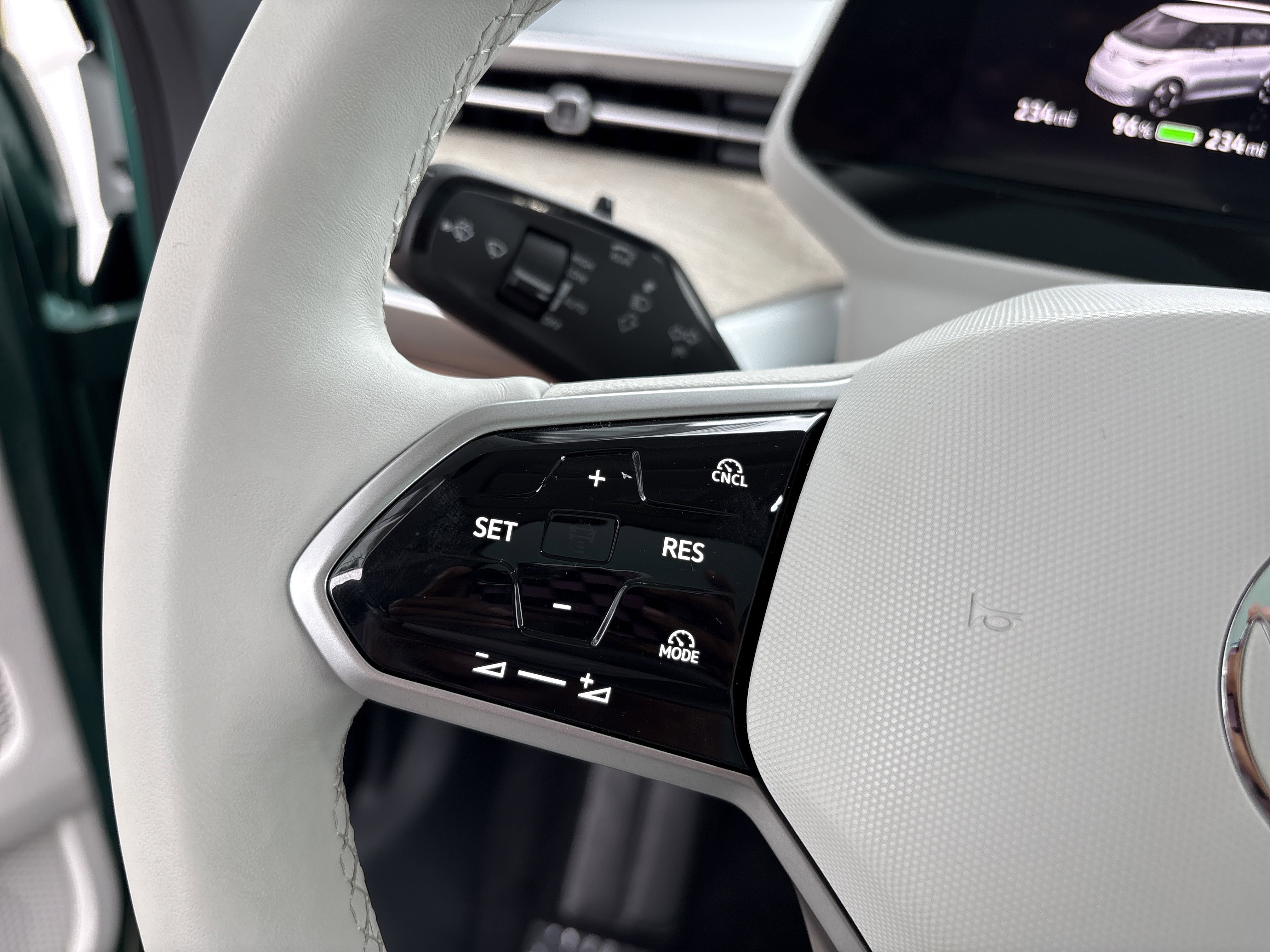 New 2025 Volkswagen ID. Buzz 1st Edition image 15