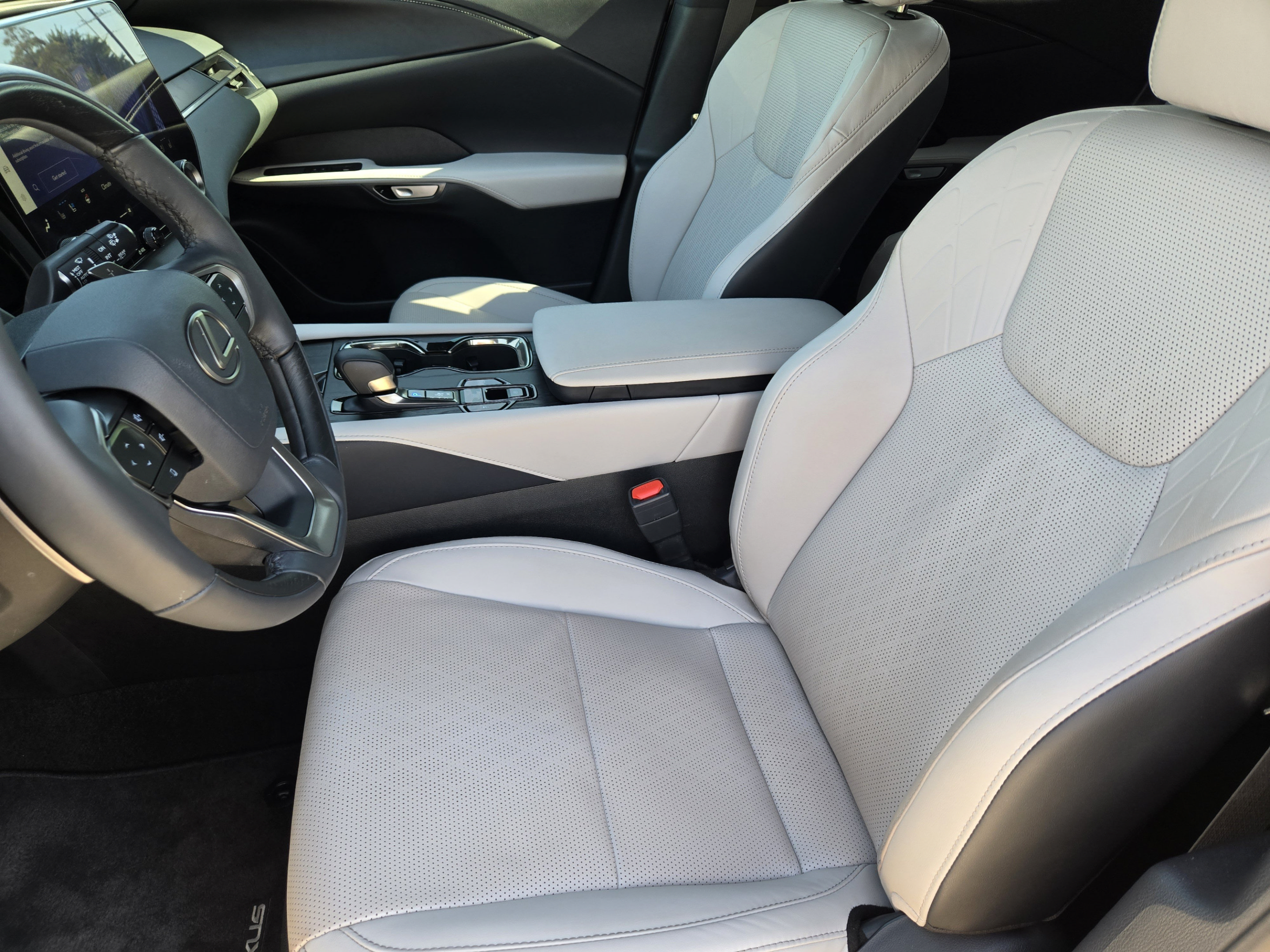 Certified 2024 Lexus RX 350 Premium Plus w/ Convenience Package FWD image 9