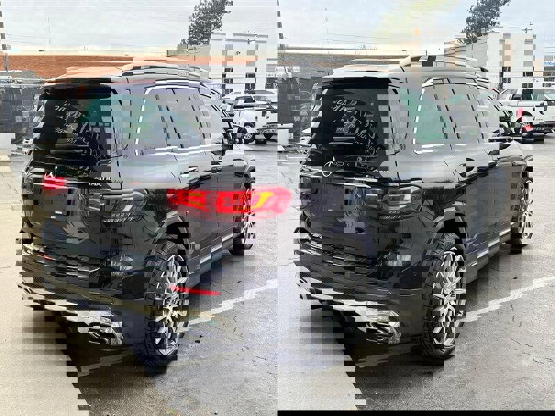 Used 2020 Mercedes-Benz GLB 250 4MATIC w/ AMG Line image 7