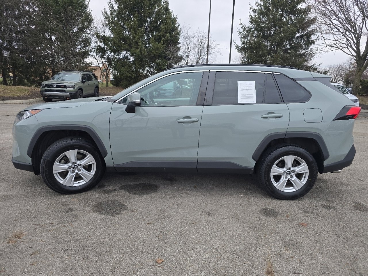 Used 2020 Toyota RAV4 XLE image 13