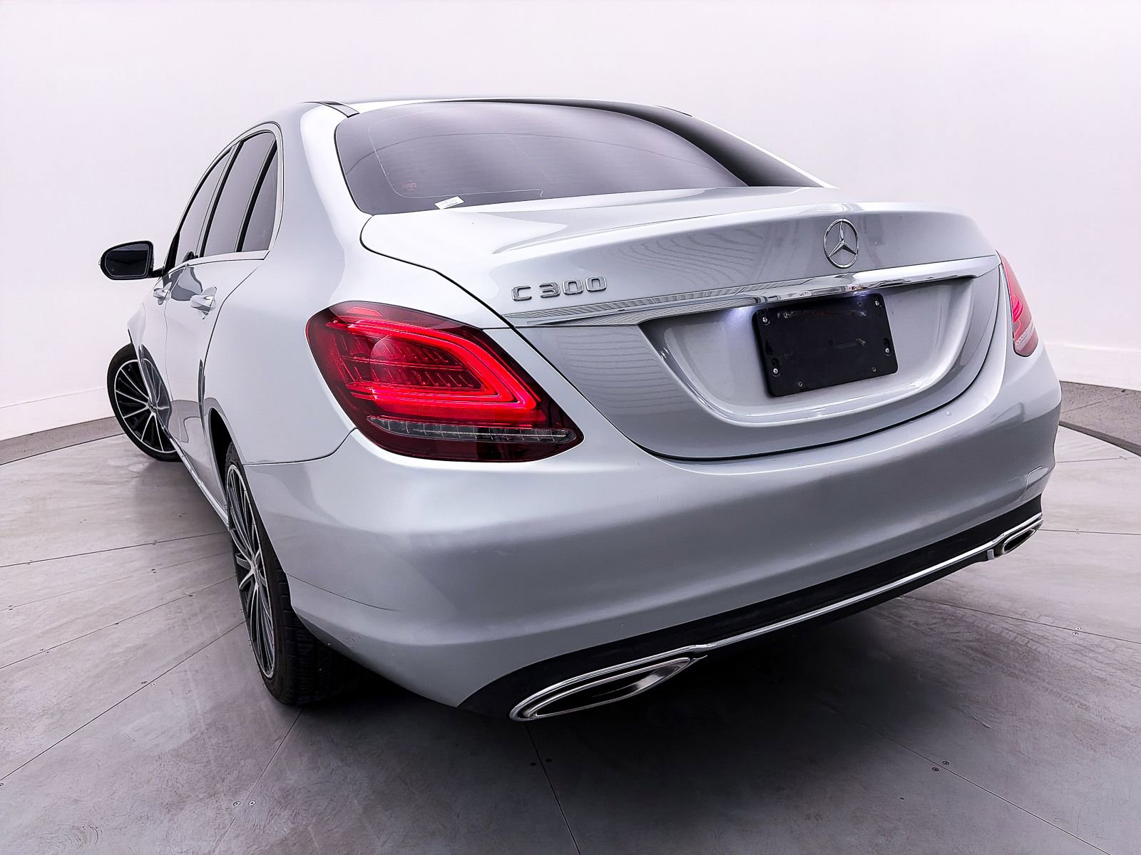 Used 2020 Mercedes-Benz C 300 Sedan image 8
