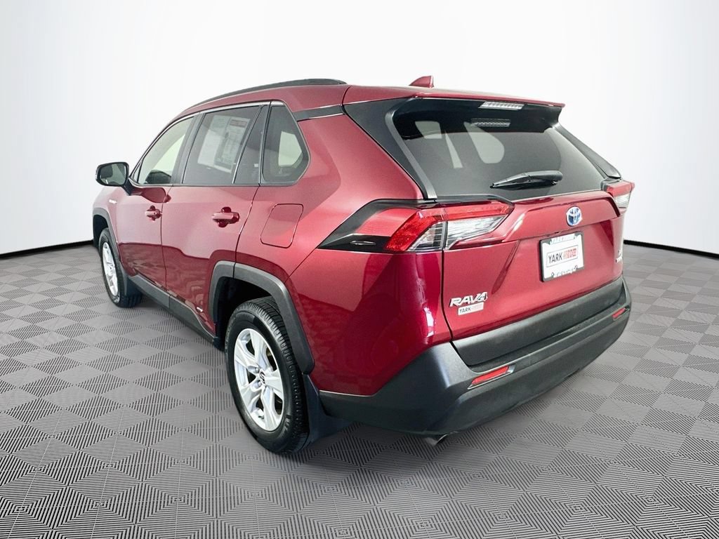Used 2019 Toyota RAV4 LE w/ All Weather Liner Package AWD/4WD image 7