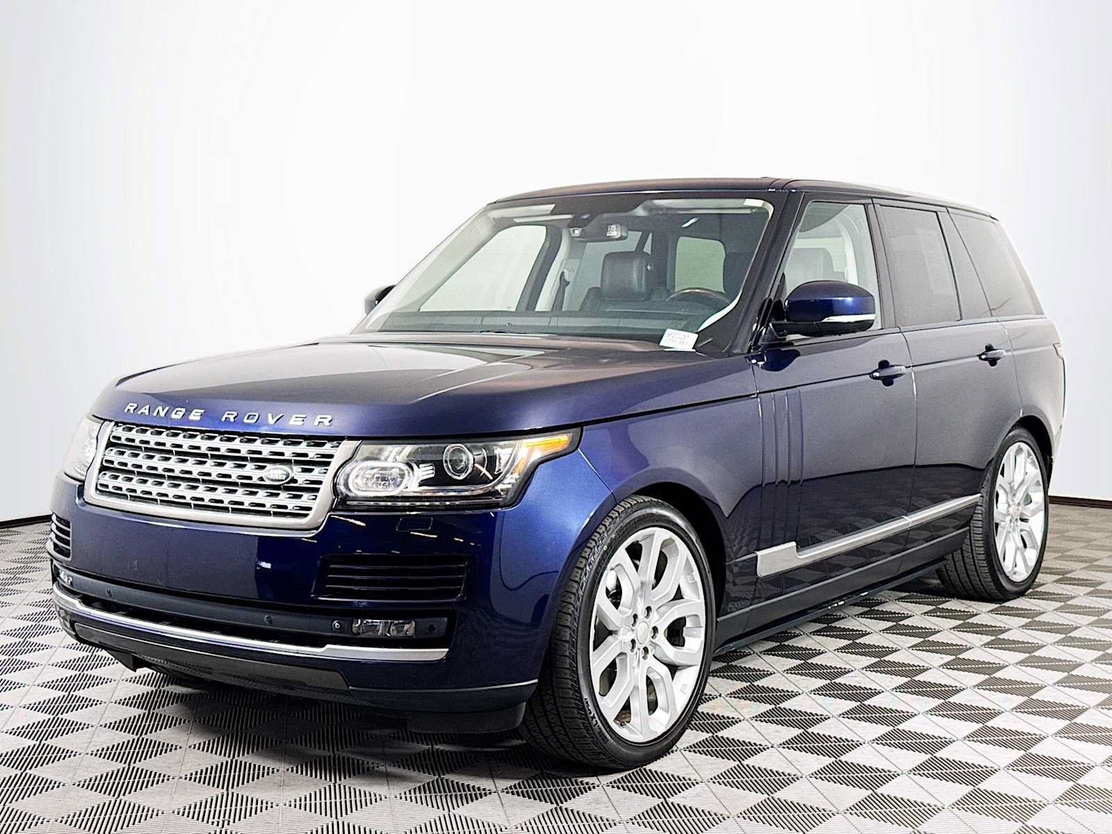 Used 2015 Land Rover Range Rover Supercharged AWD/4WD image 1