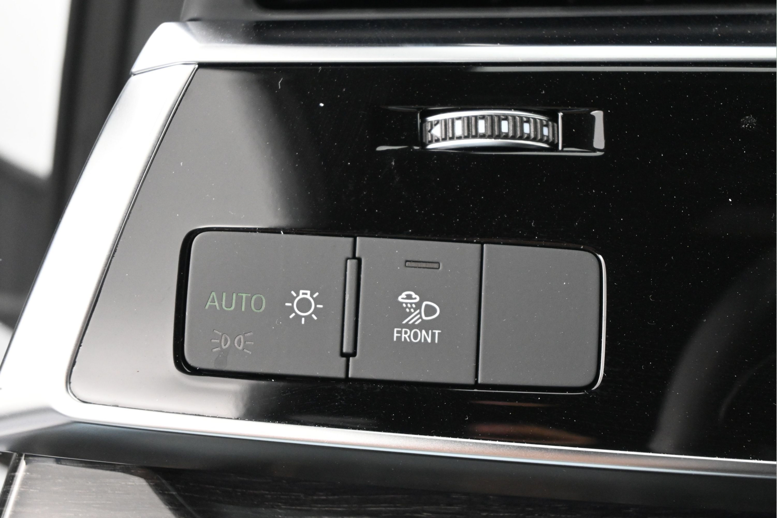 Used 2025 Audi Q7 3.0T Premium AWD/4WD image 40