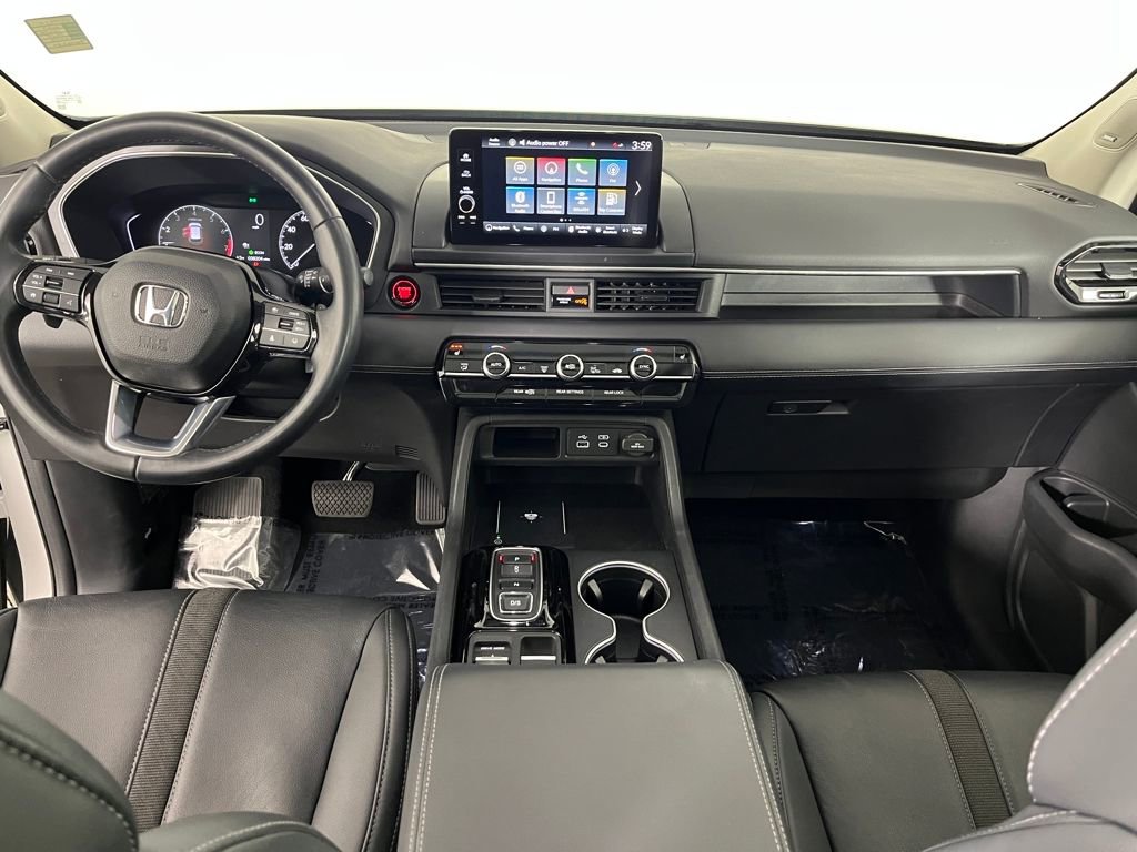 Used 2023 Honda Pilot Touring image 19
