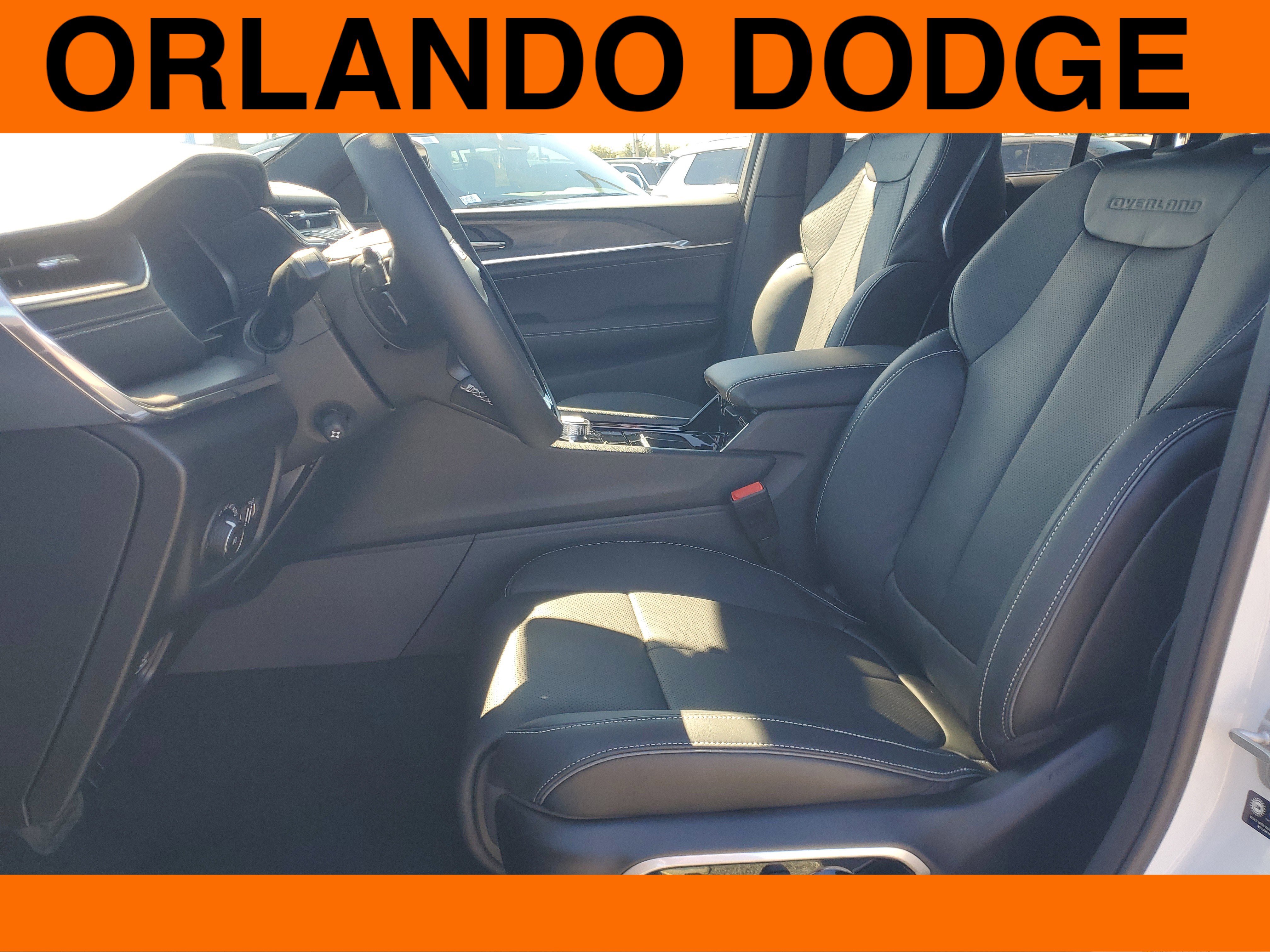 New 2025 Jeep Grand Cherokee Overland w/ Adv Protech Group III image 9