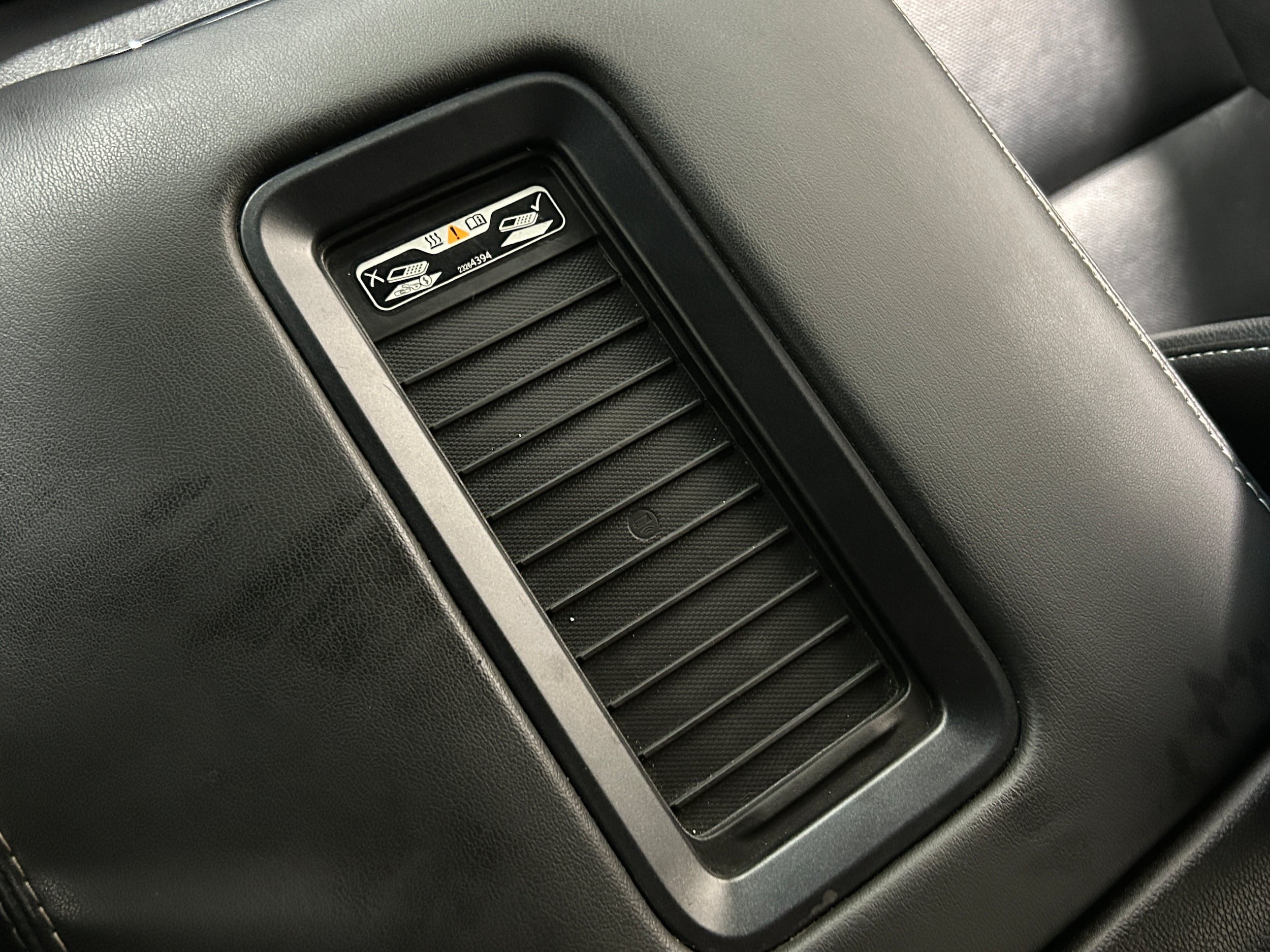 Used 2018 Chevrolet Tahoe Premier AWD/4WD image 11
