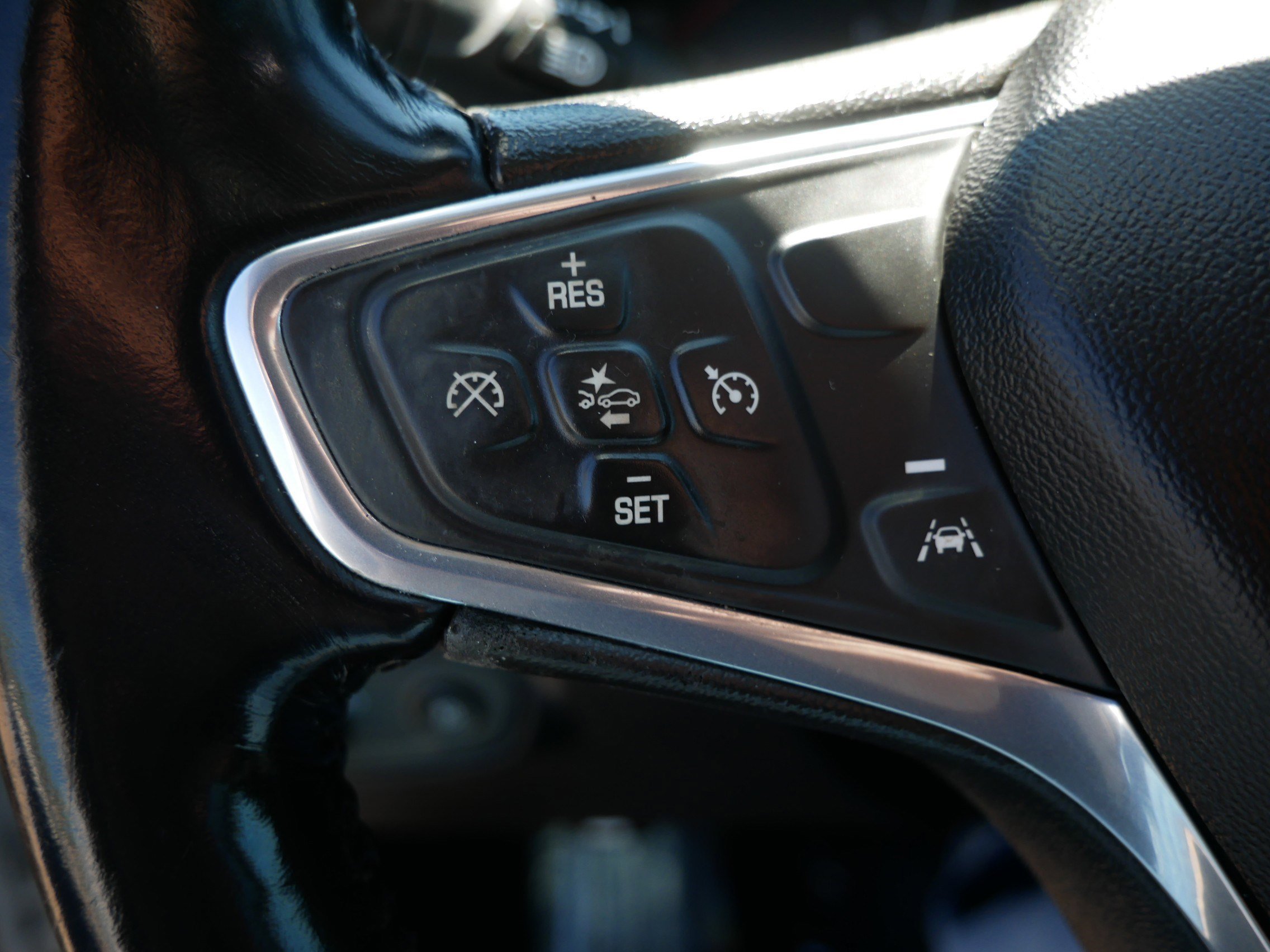 Used 2020 Chevrolet Equinox LT AWD/4WD image 28