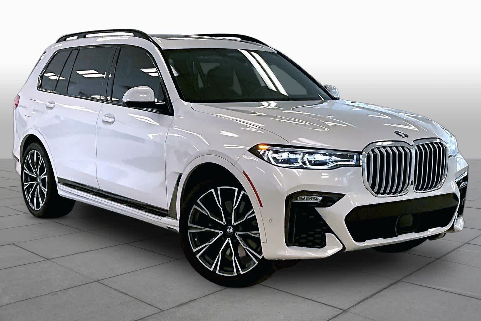 Used 2021 BMW X7 xDrive40i w/ M Sport Package AWD/4WD image 2