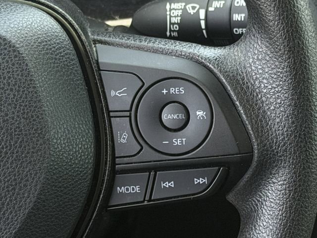 Certified 2022 Toyota RAV4 XLE w/ Convenience Package AWD/4WD image 15