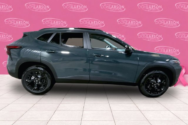 New 2026 Chevrolet Trax LT w/ Midnight Edition FWD image 5