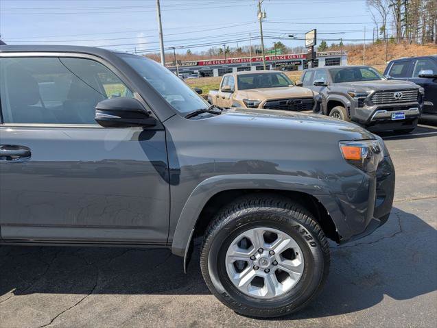Certified 2024 Toyota 4Runner SR5 Premium w/ Moonroof Package AWD/4WD image 10