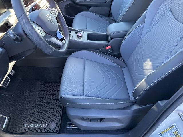New 2026 Volkswagen Tiguan SE R-Line image 11