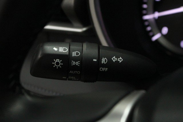 Used 2022 Toyota Highlander XLE image 13