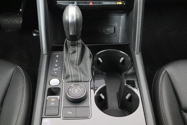 Used 2023 Volkswagen Atlas SE image 30