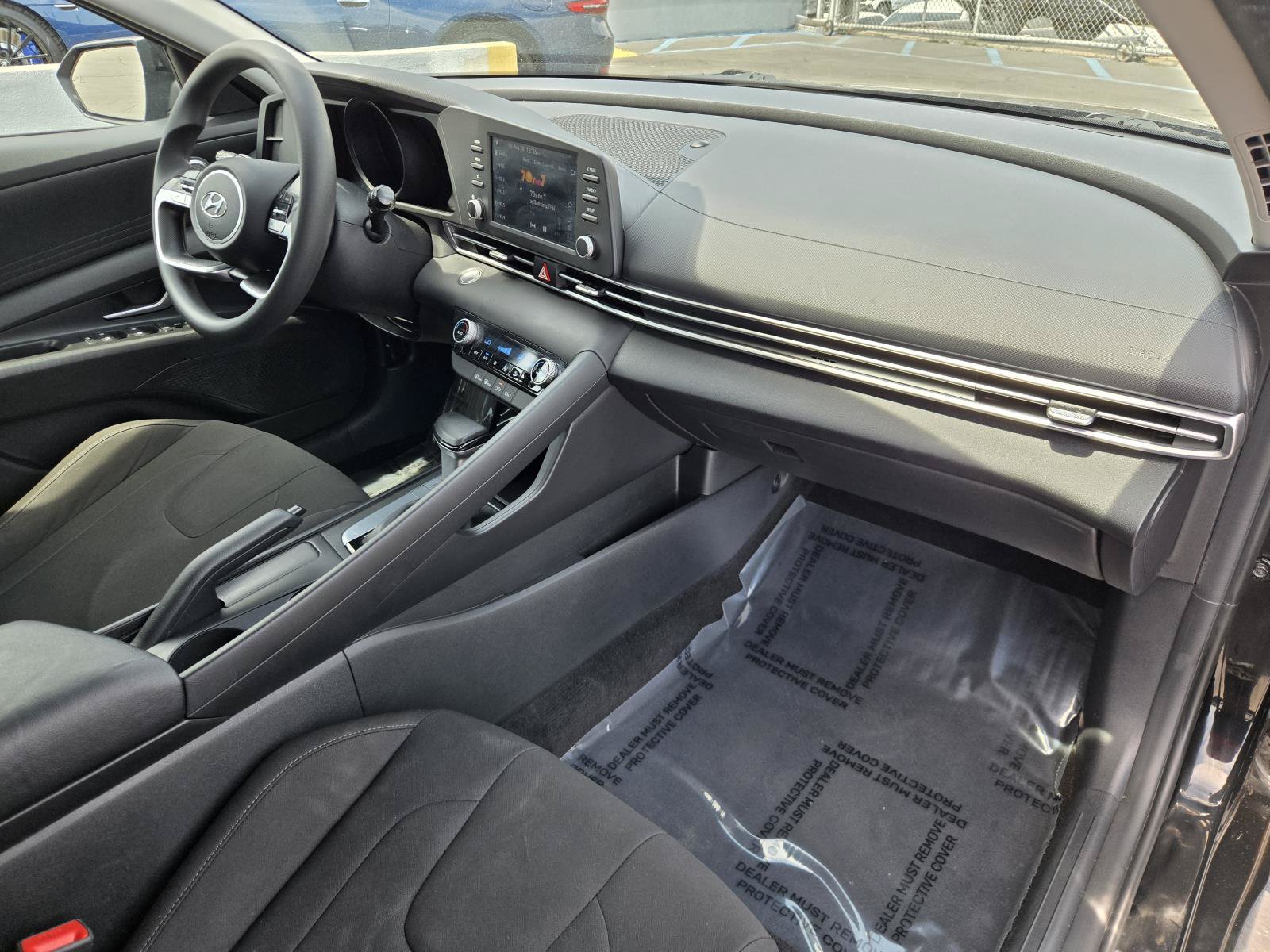 Used 2022 Hyundai Elantra SEL FWD image 29