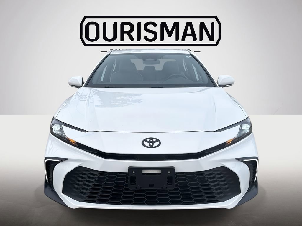Certified 2025 Toyota Camry SE w/ Convenience Package image 2