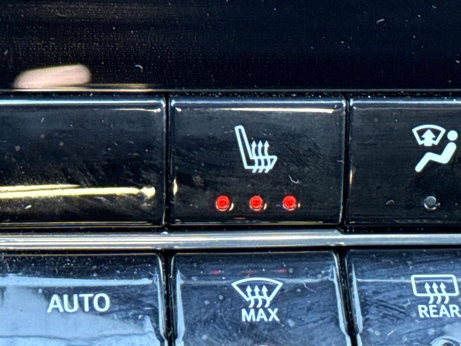 Used 2023 Chevrolet Colorado Z71 w/ Z71 Convenience Package 2 image 24